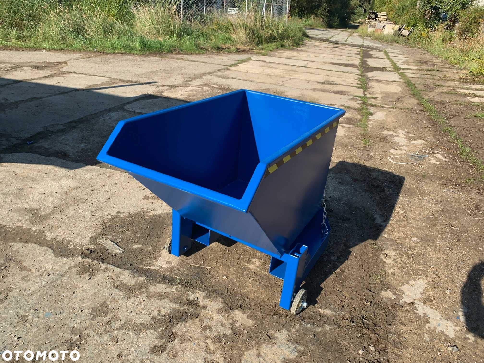 Małe Przestrzenie -Pojemnik Samowyładowczy PMMC 250L.Kontener idealny. - 2