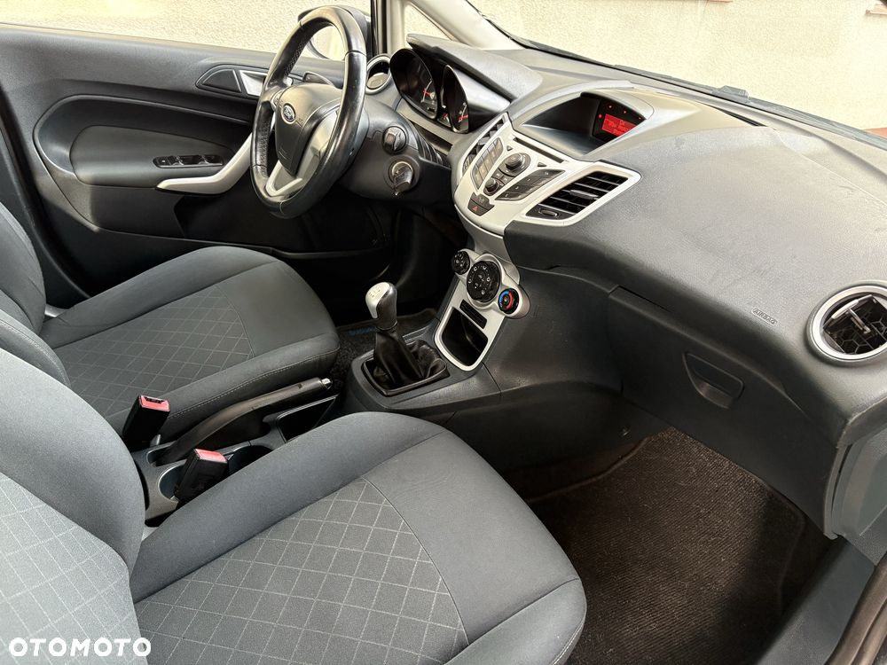 Ford Fiesta - 6