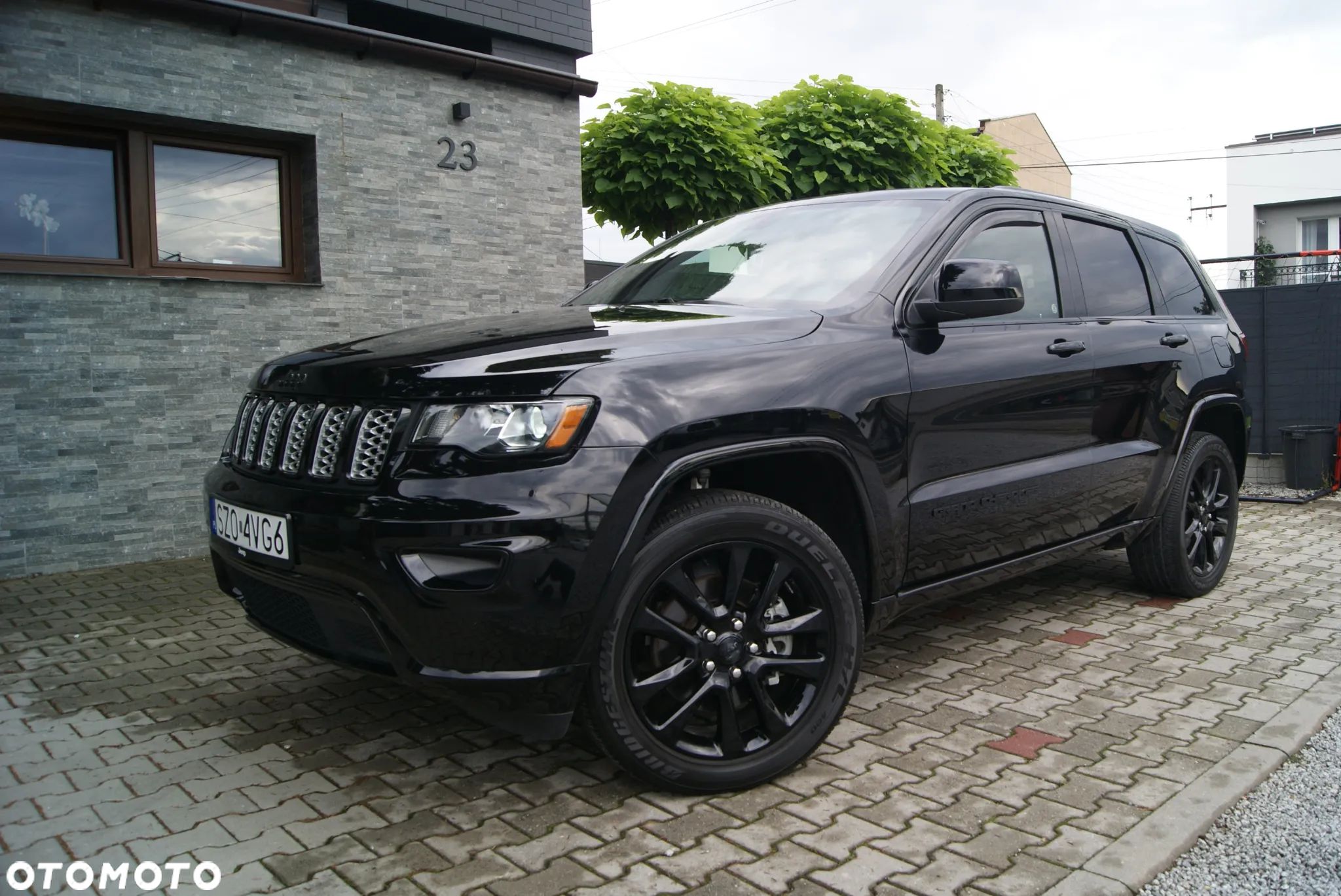 Jeep Grand Cherokee - 1