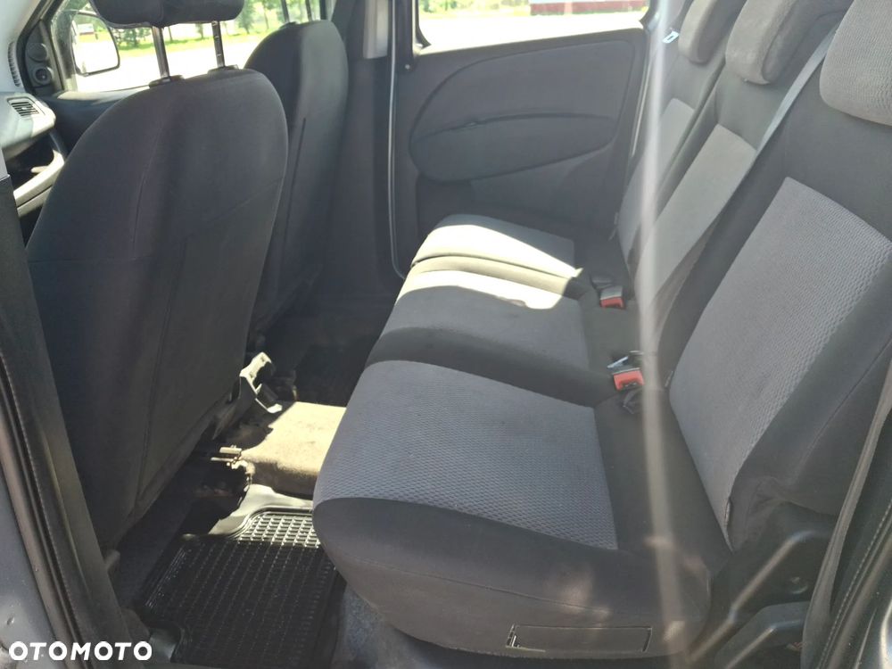 Fiat Doblo Active - 6