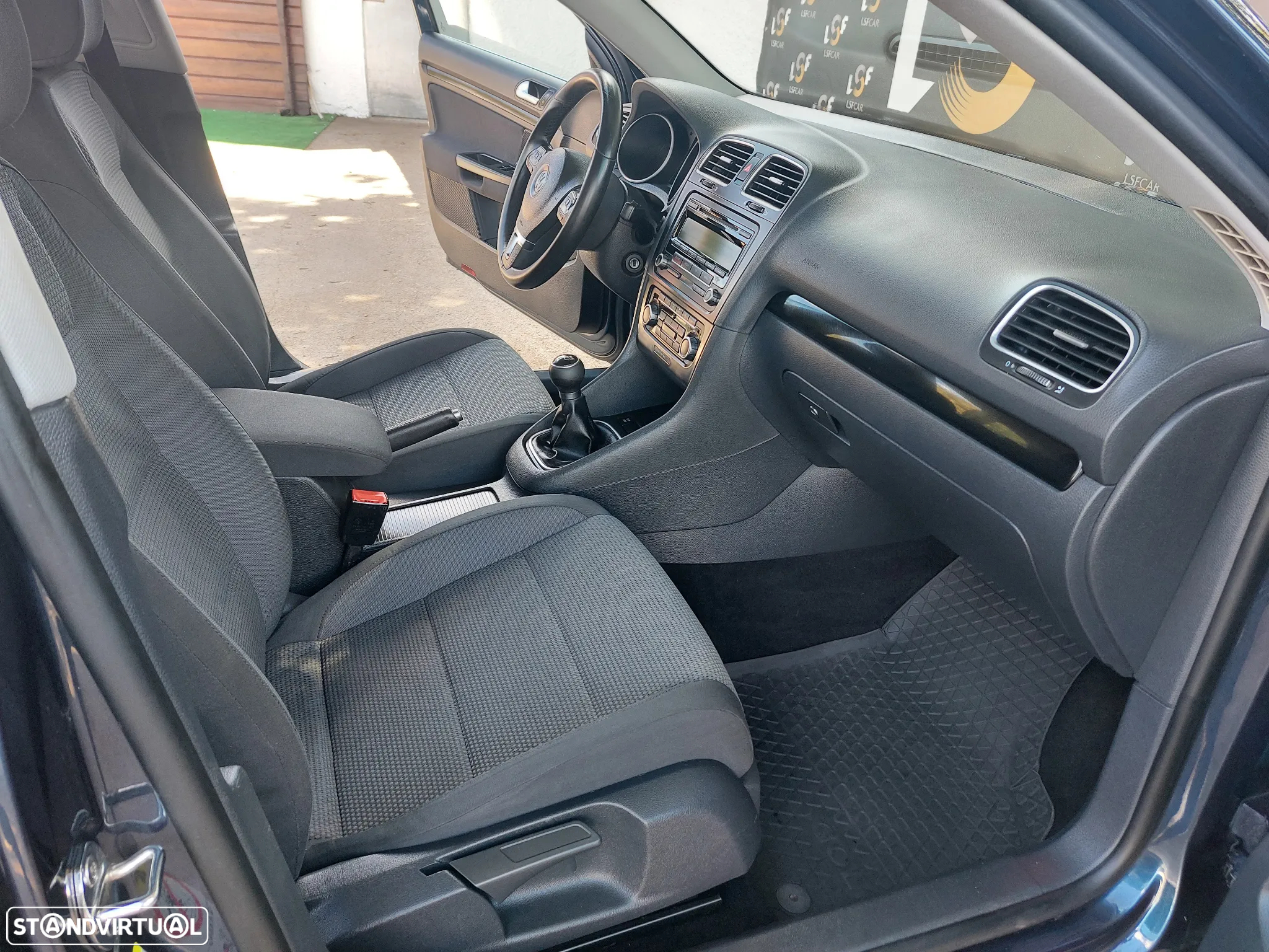 VW Golf Variant 1.6 TDi Confortline - 11