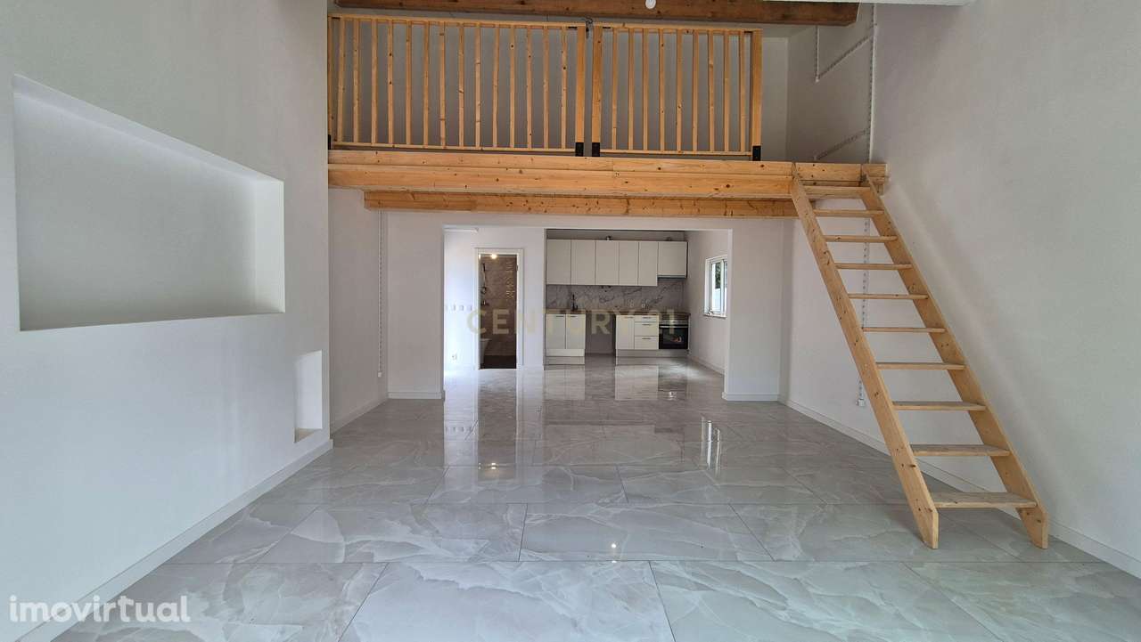 Terreno com anexo T0 perto da Lagoa de Albufeira — oportunidade única! - Grande imagem: 5/14