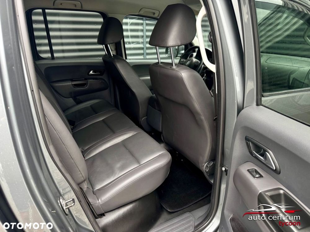 Volkswagen Amarok - 32