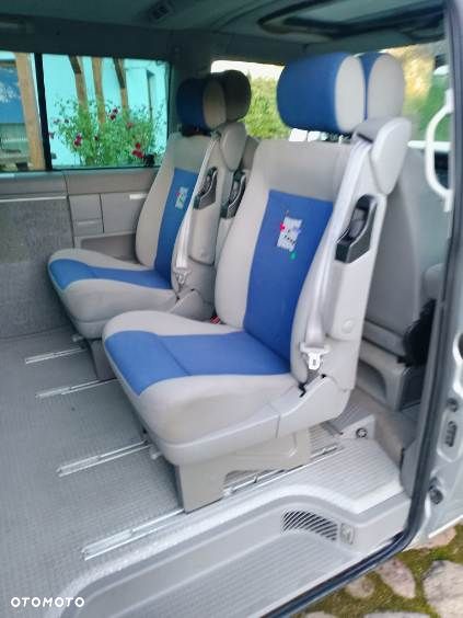 Volkswagen Multivan - 15