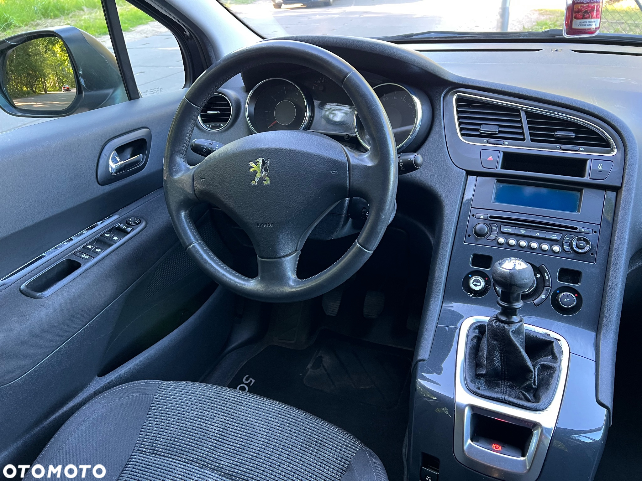Peugeot 5008 - 15