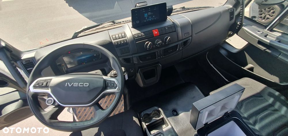 Iveco EUROCARGO 160E25/P - 12