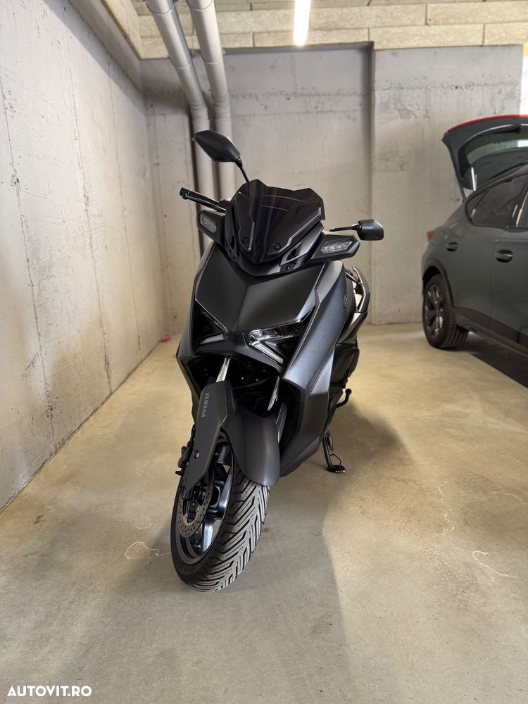 Yamaha XMAX 300 - 1
