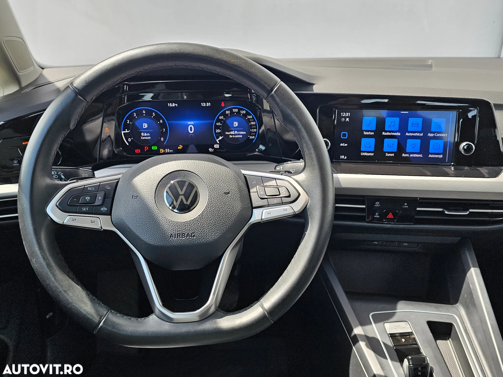 Volkswagen Golf 1.0 eTSI DSG MHEV Life - 10