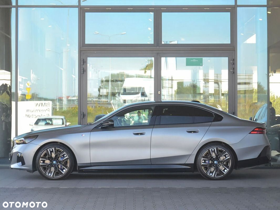 BMW i5 83.9kWh M60 xDrive - 3