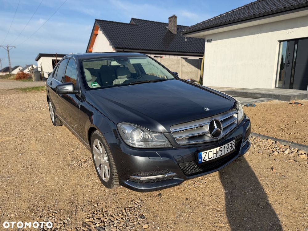 Mercedes-Benz Klasa C 200 (BlueEFFICIENCY) 7G-TRONIC Elegance - 2