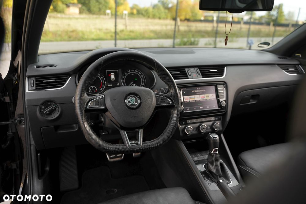 Skoda Octavia 2.0 TDI RS DSG - 13