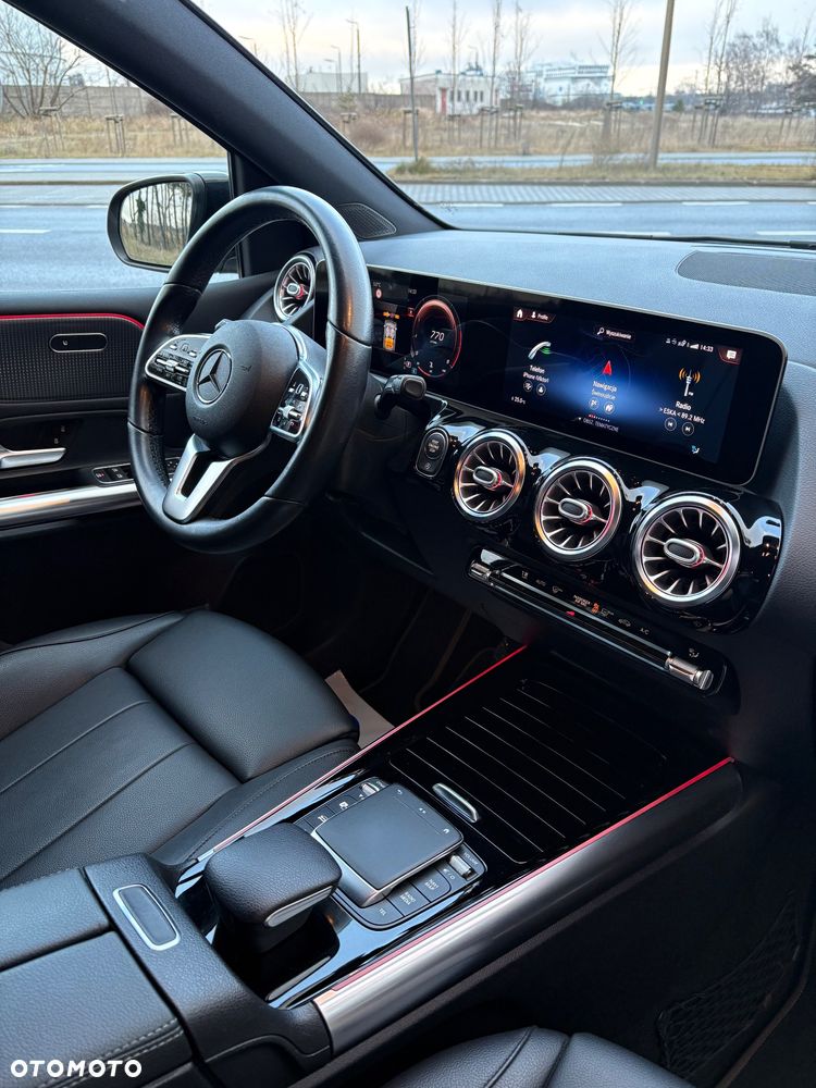 Mercedes-Benz Klasa B 180 7G-DCT - 22