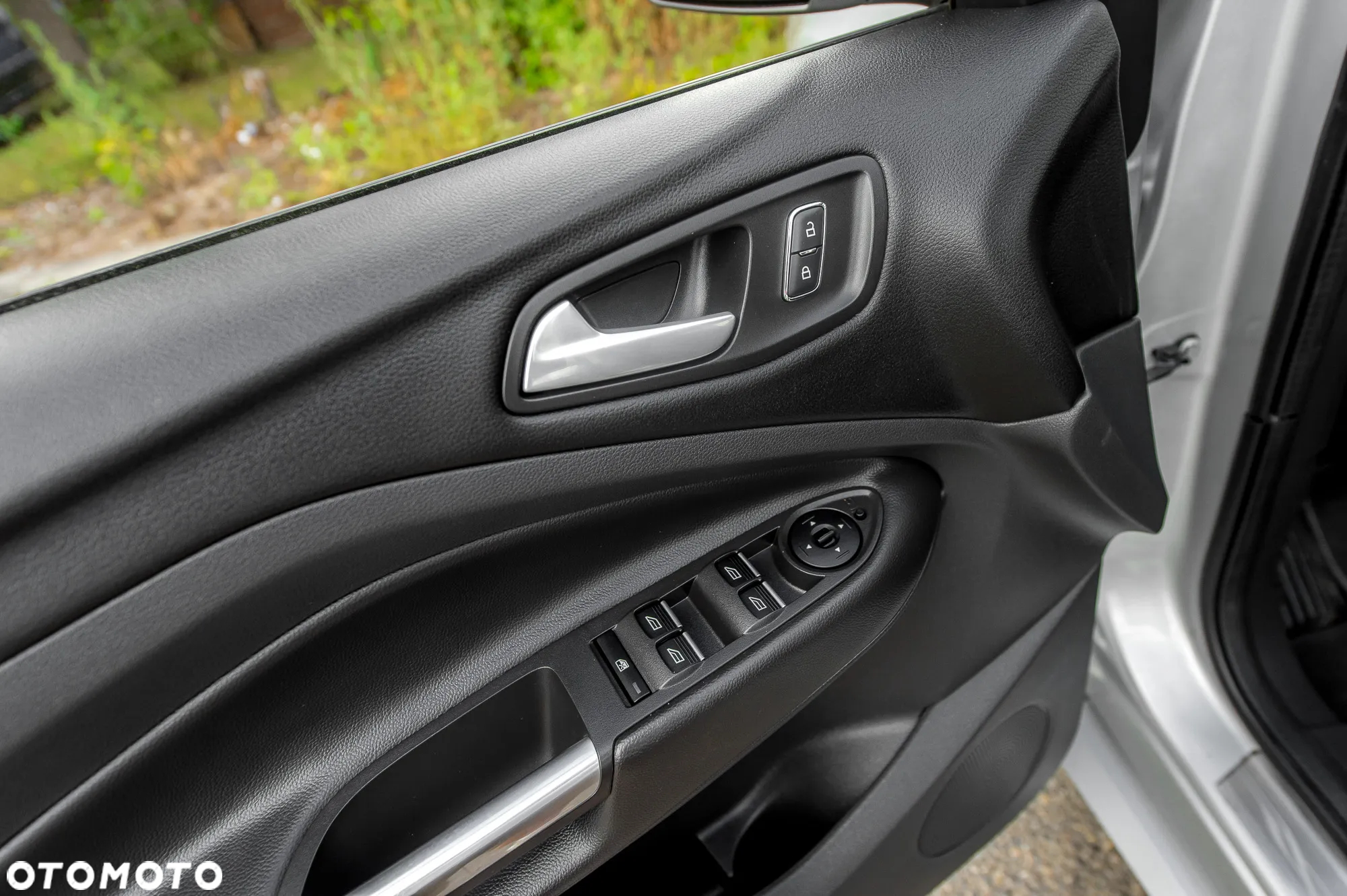Ford Kuga 2.0 TDCi 4x4 Titanium - 22