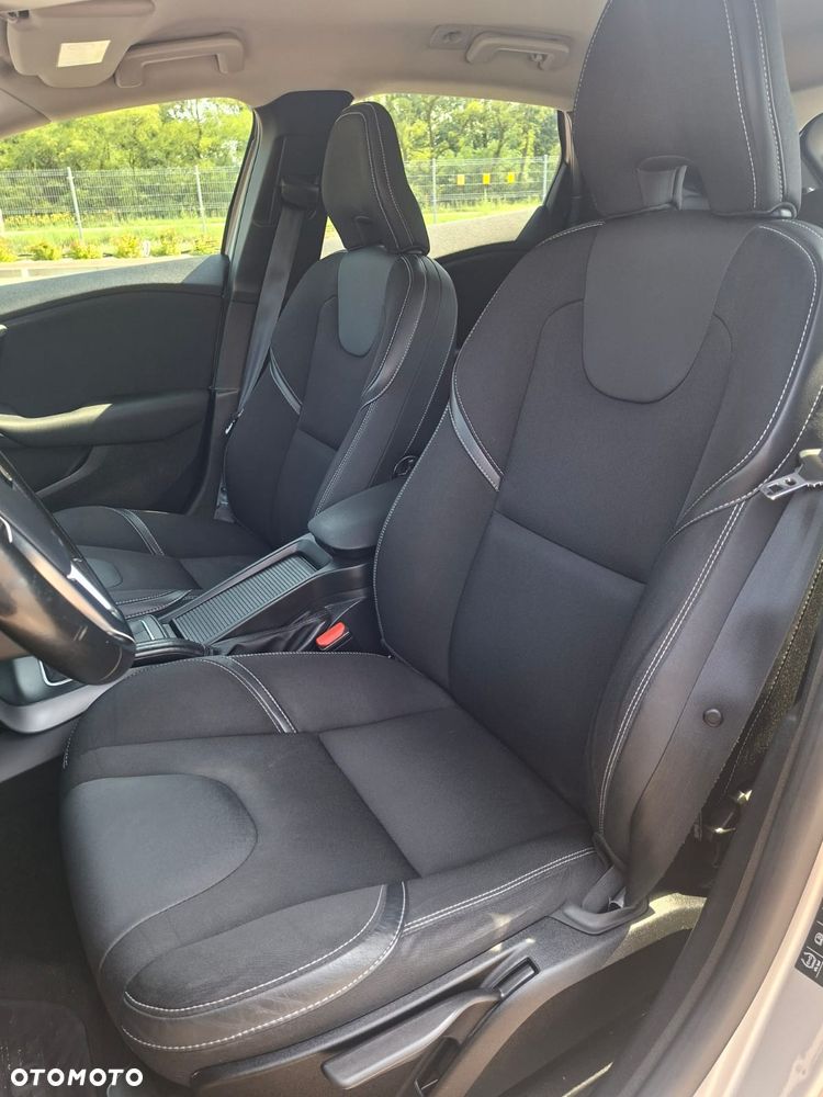 Volvo V40 D2 Drive-E Momentum - 15