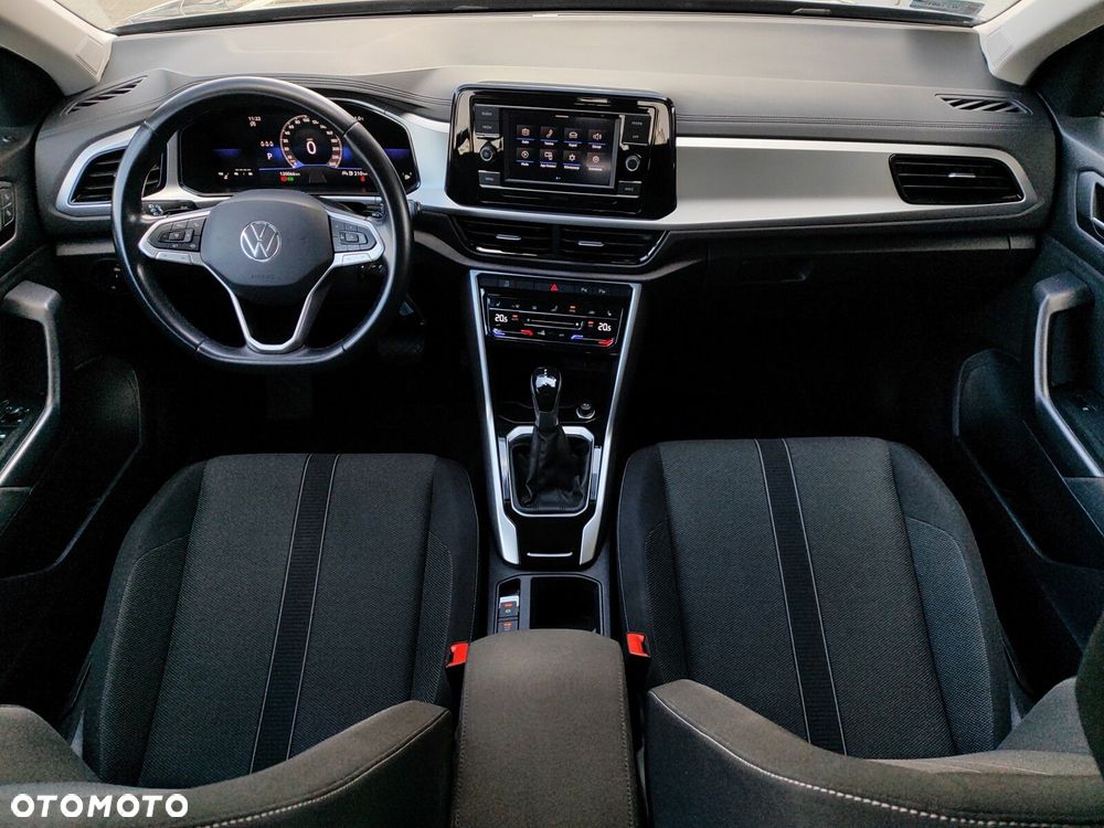 Volkswagen T-Roc - 11