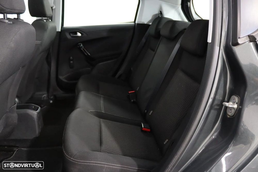 Peugeot 208 PureTech 82 Active - 13