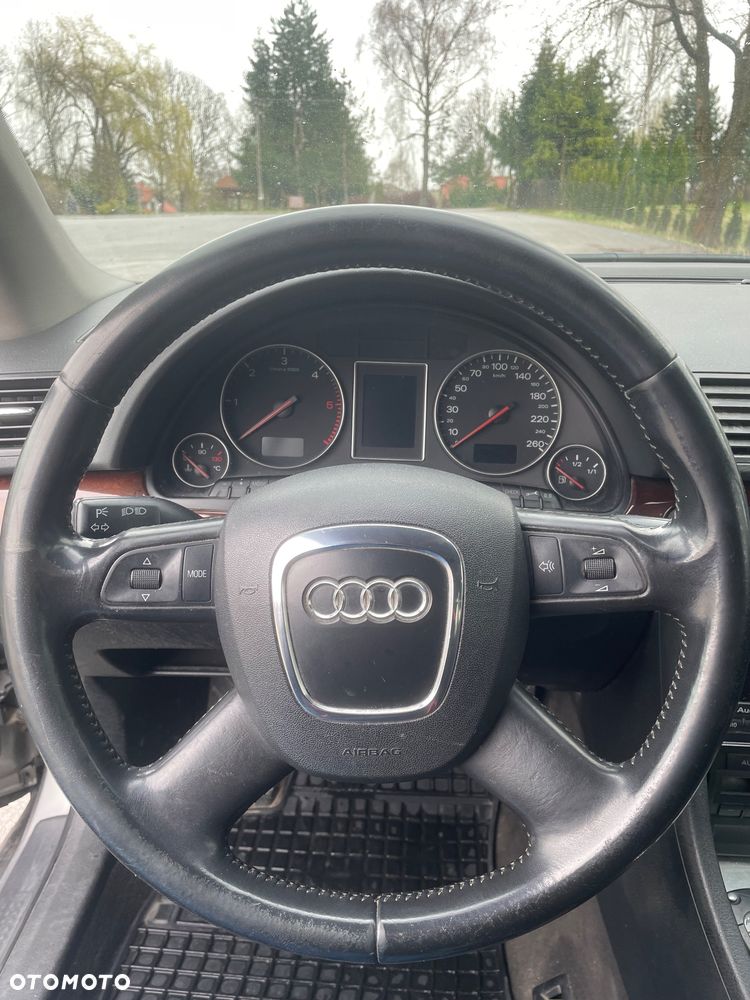 Audi A4 Avant 1.9 TDI Quattro - 8