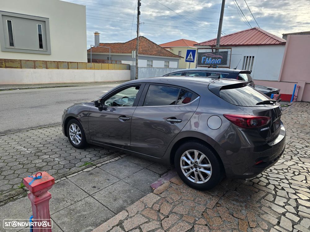 Mazda 3 Hatchback 1.5 Sky-G Evolve Navi - 6