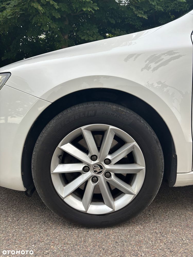 Skoda Superb 2.0 TDI Business DSG - 16