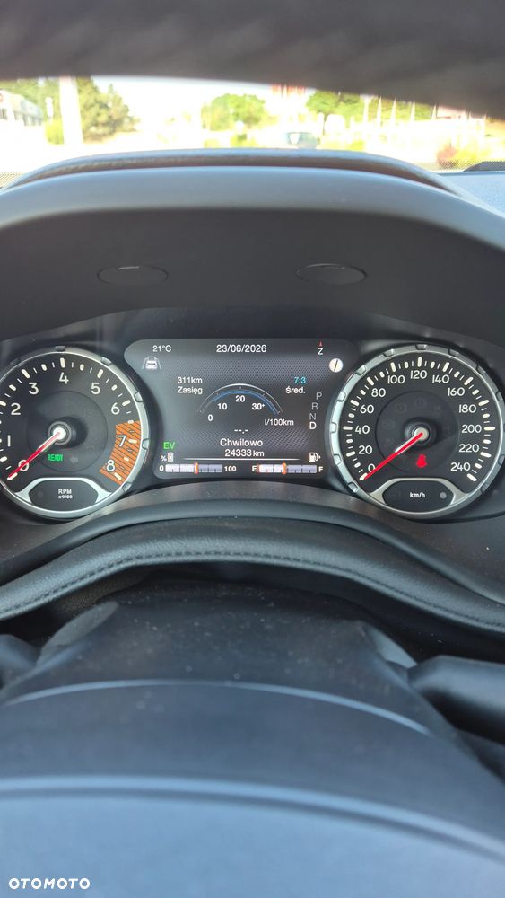 Jeep Renegade 1.5 T4 mHEV Upland FWD S&S DCT - 9
