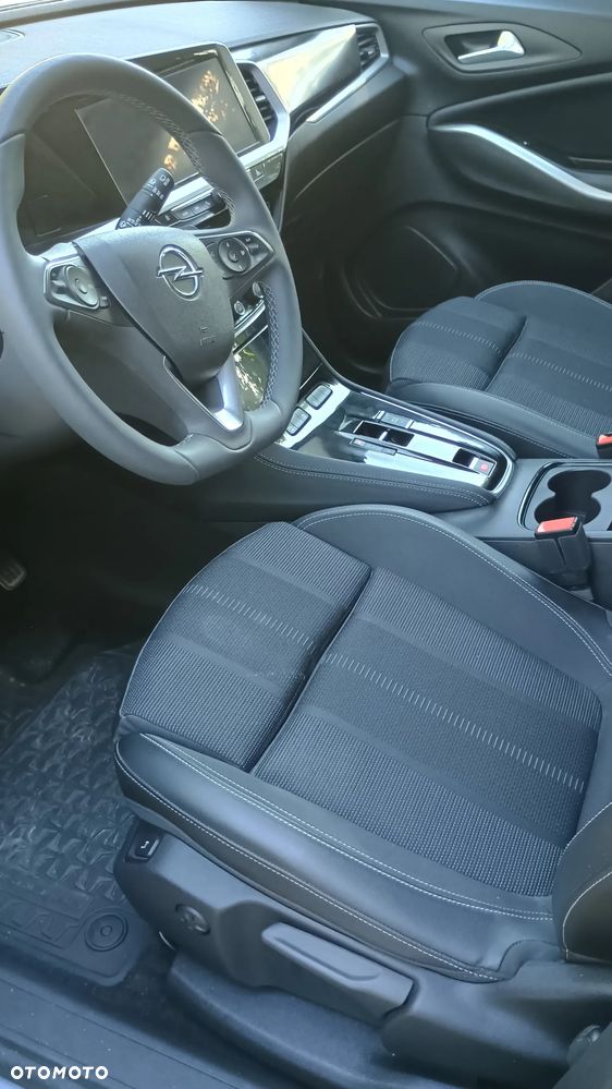 Opel Grandland X - 8