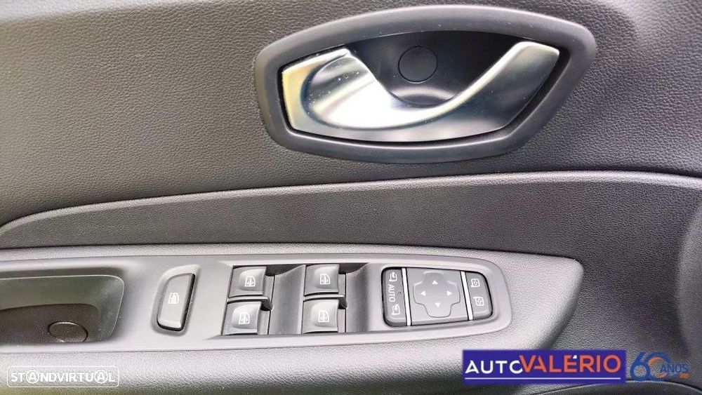 Renault Captur 1.5 dCi Exclusive - 11