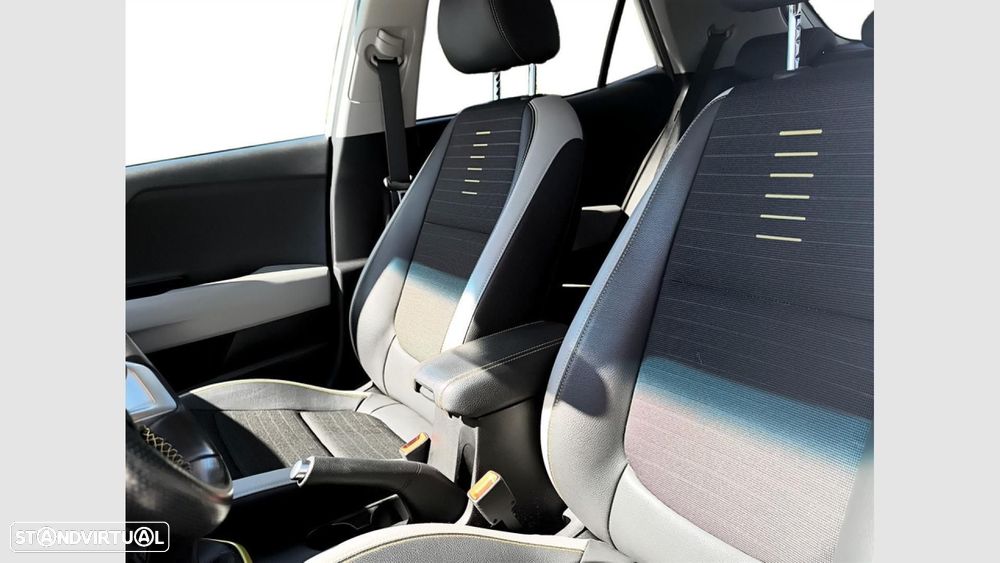 Kia Stonic 1.6 CRDi TX - 12