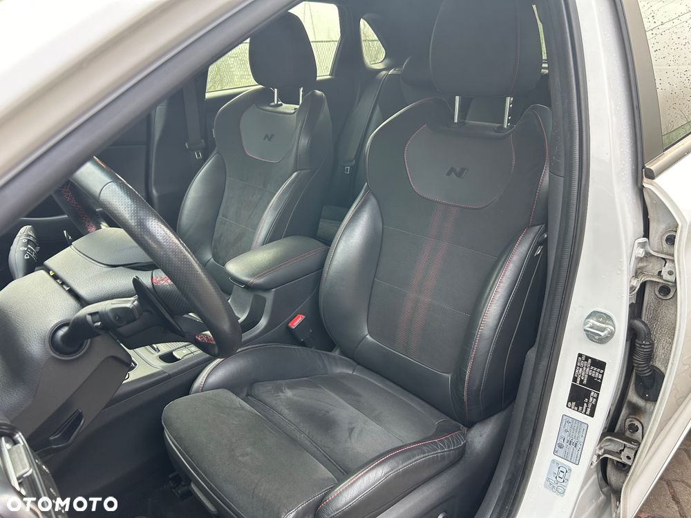 Hyundai i30 1.5 T-GDI 48V-Hybrid DCT N-Line - 13