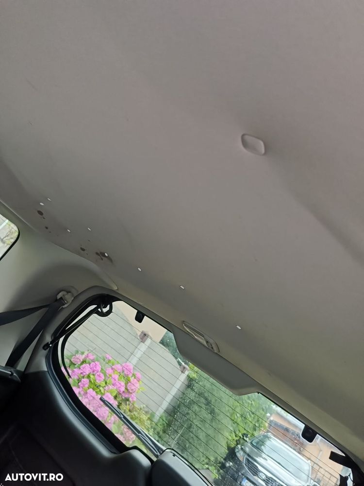 Nissan Pathfinder - 10
