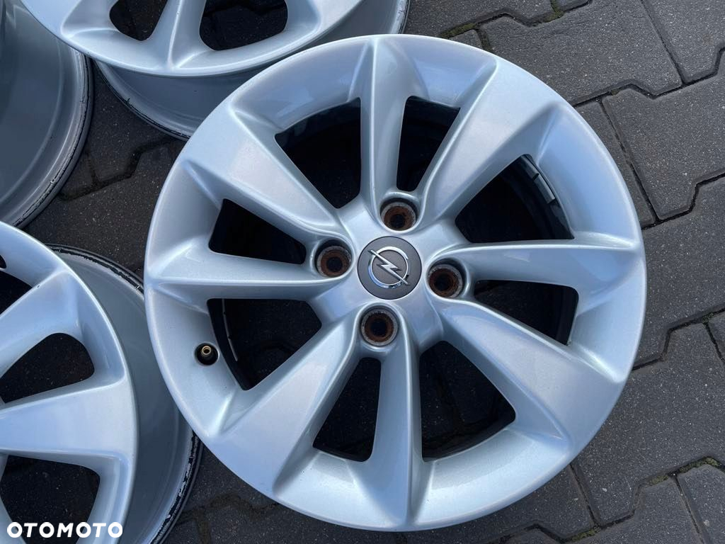 Felgi Aluminiowe Opel Corsa D E Adam 6.0" x 15" 4x100 ET 39 - 3