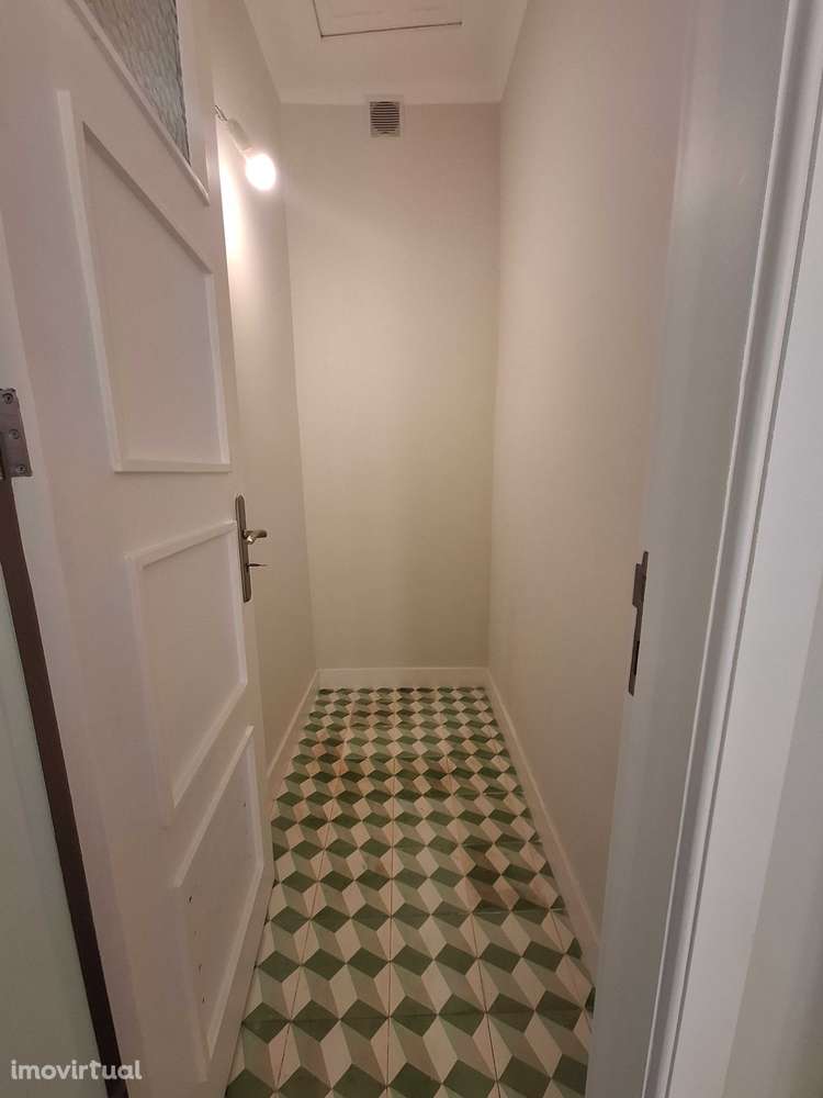 Apartamento T2 com varanda em Paranhos - Grande imagem: 2/15