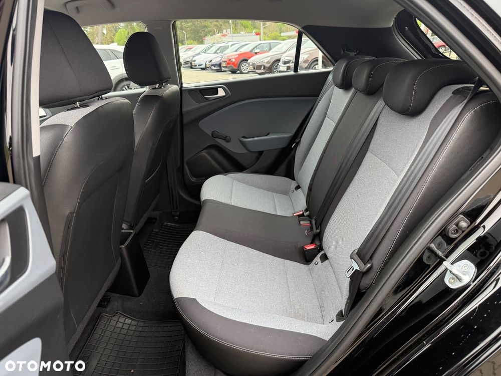 Hyundai i20 1.2 Intro Edition - 25