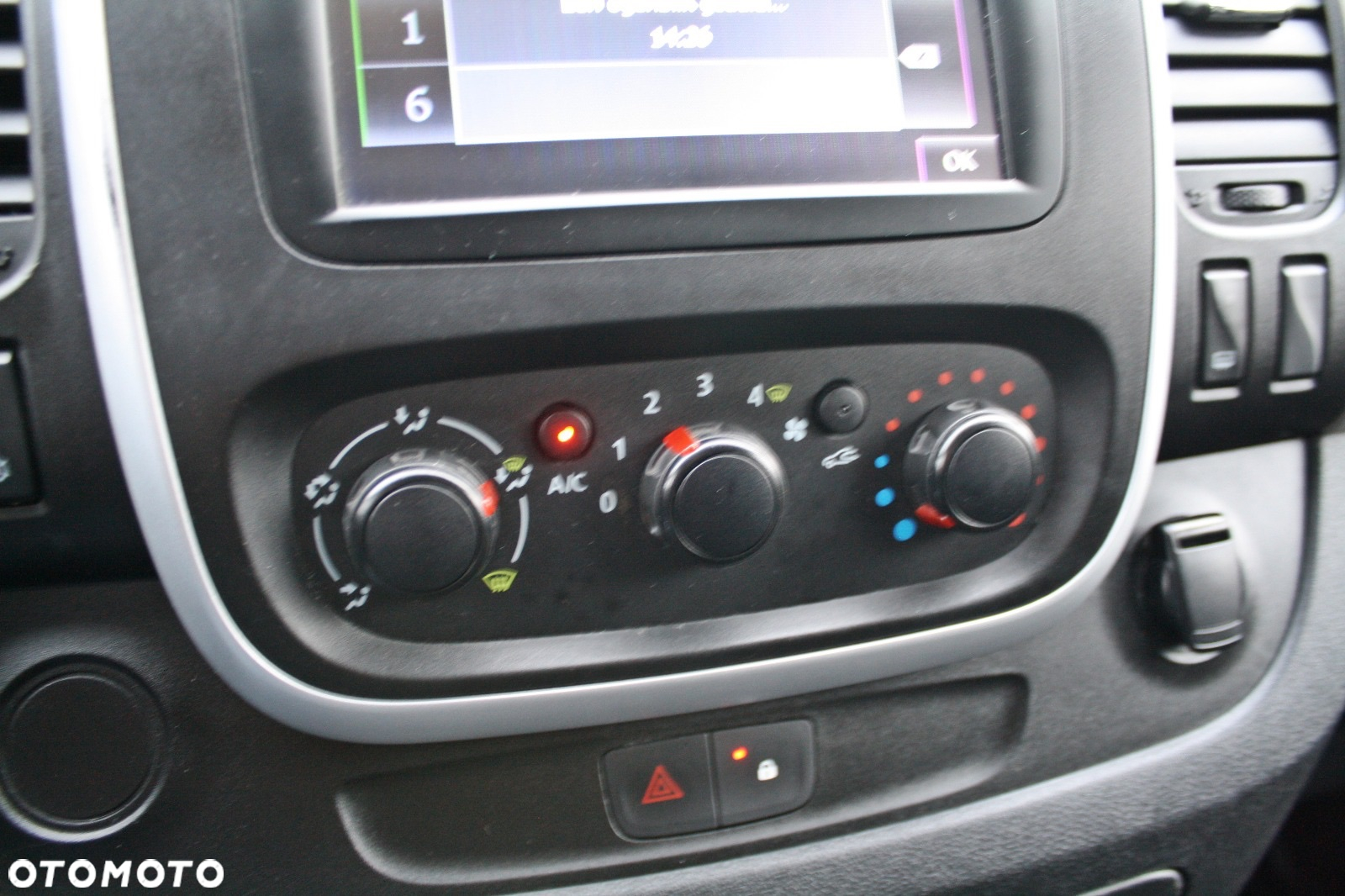 Renault trafic - 24