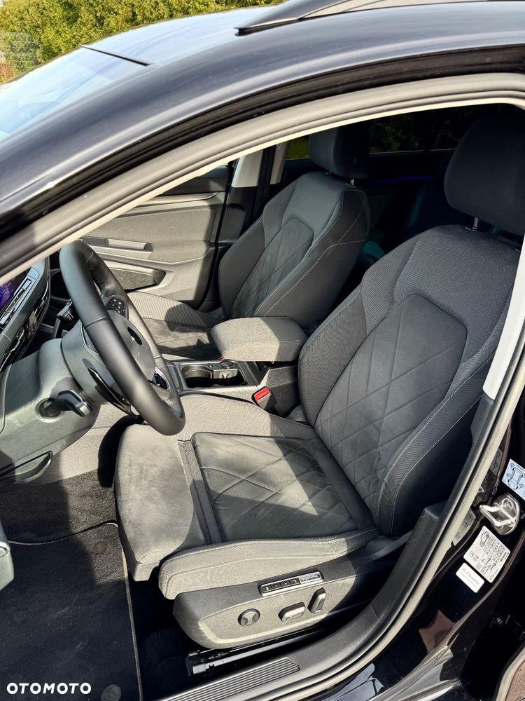 Volkswagen Golf - 10