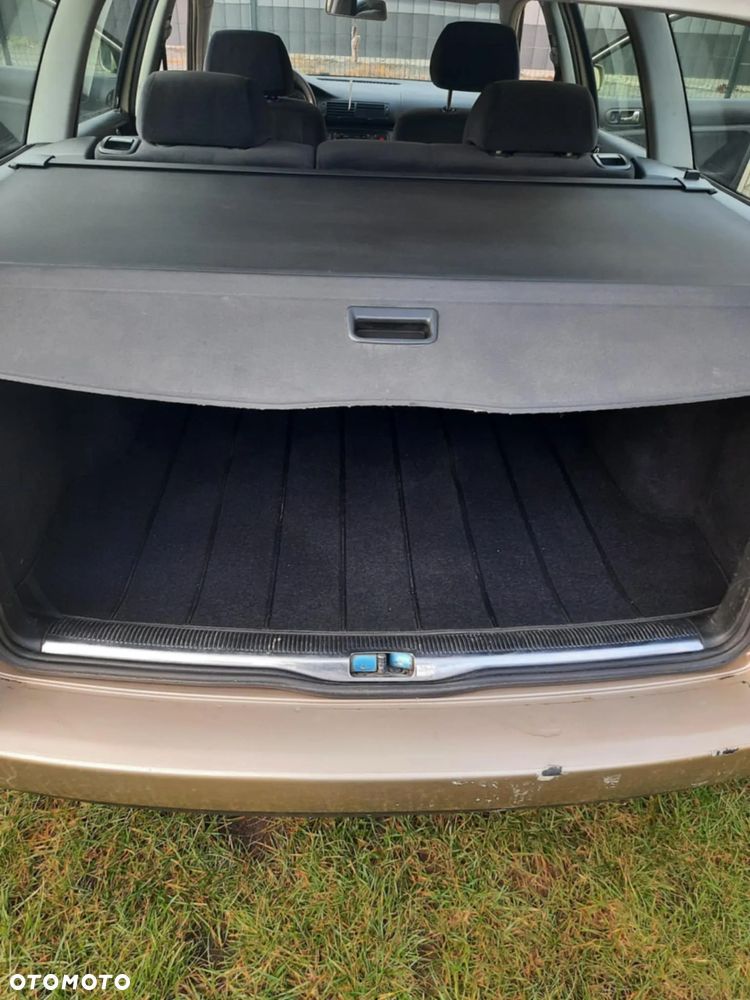 Volkswagen Passat Variant 1.9 TDI Comfortline - 11