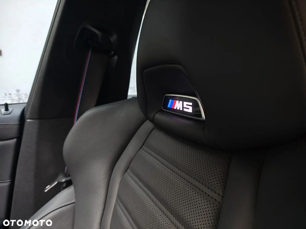 BMW M5 Competition - 19