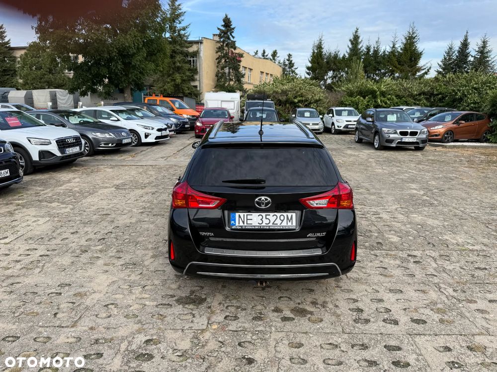 Toyota Auris - 4
