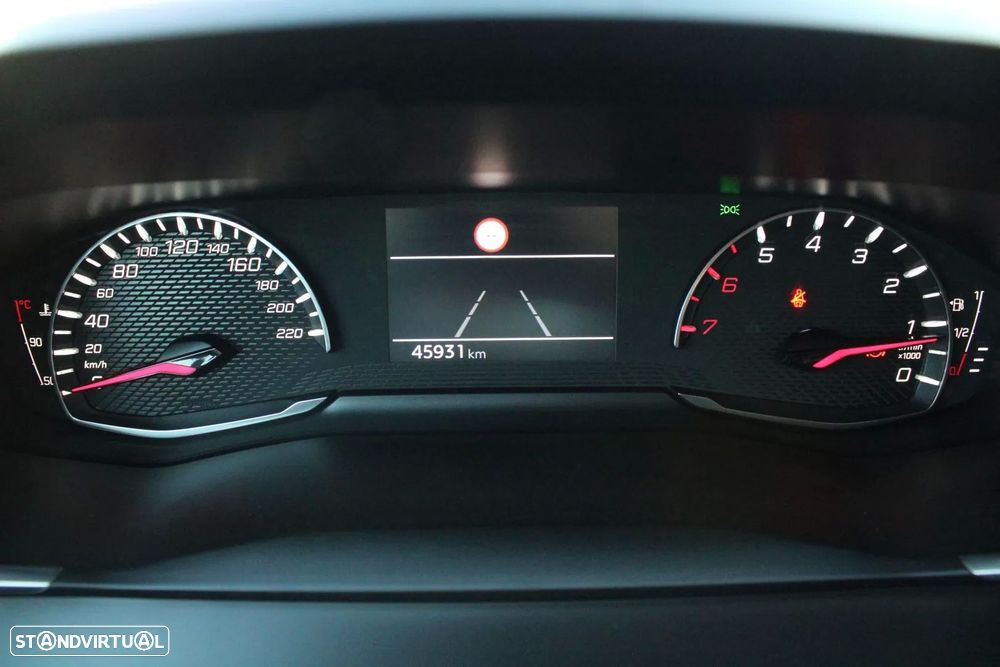 Peugeot 2008 1.2 PureTech Active Pack - 17