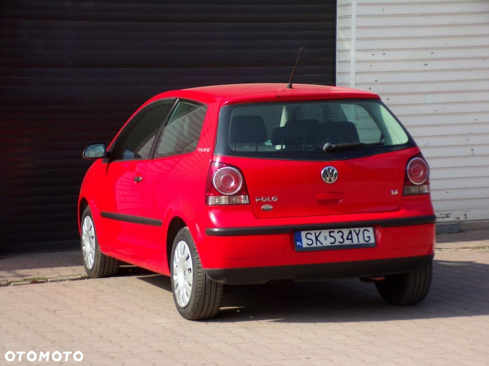 Volkswagen Polo 1.4 16V Comfortline - 9