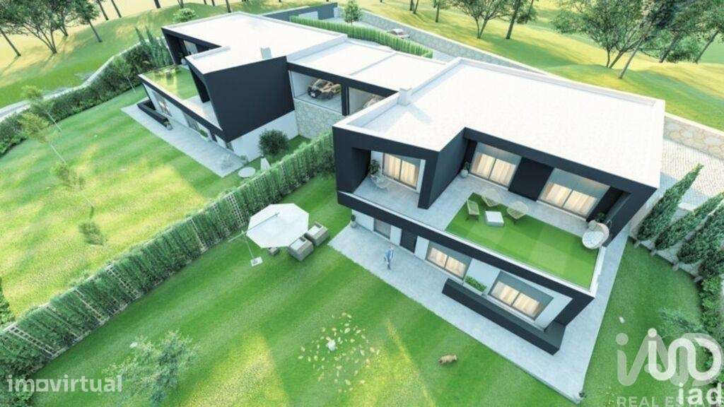 Casa / Villa T4 em Rebordões (Souto) de 272,00 m2 - Grande imagem: 3/9