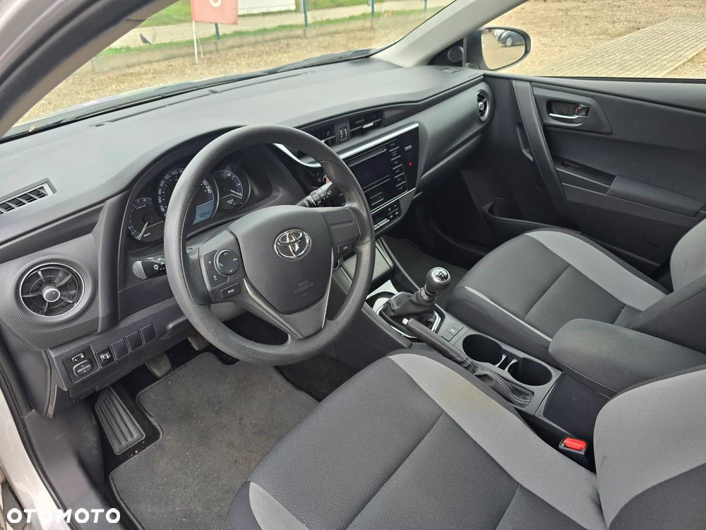 Toyota Auris 1.33 VVT-i Life - 20