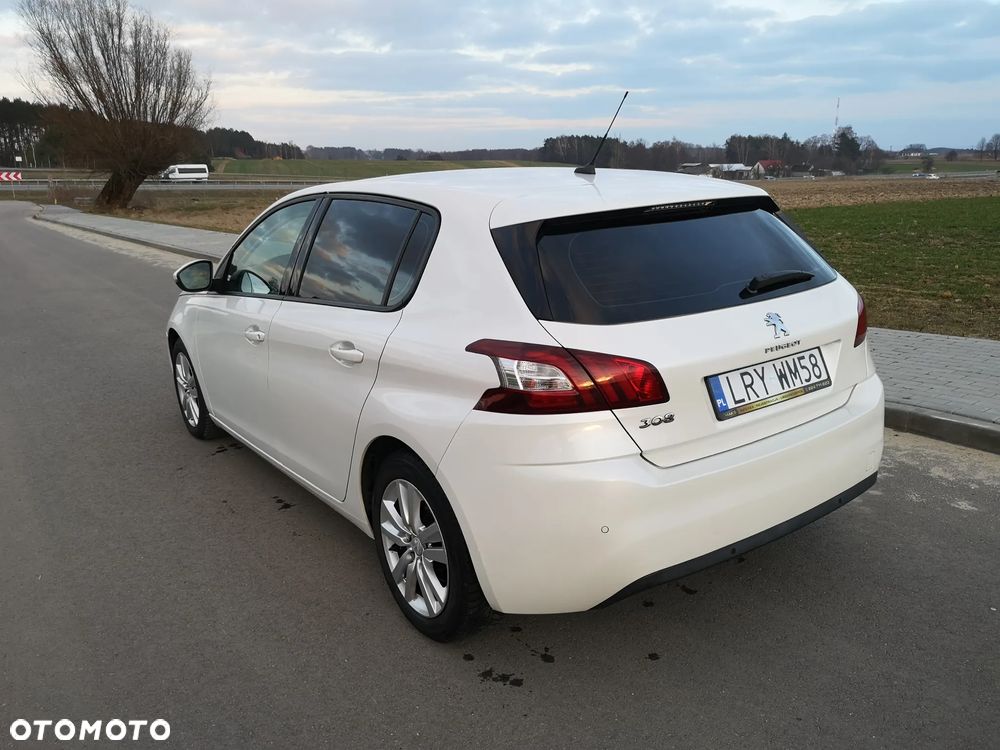 Peugeot 308 125 THP Active - 33