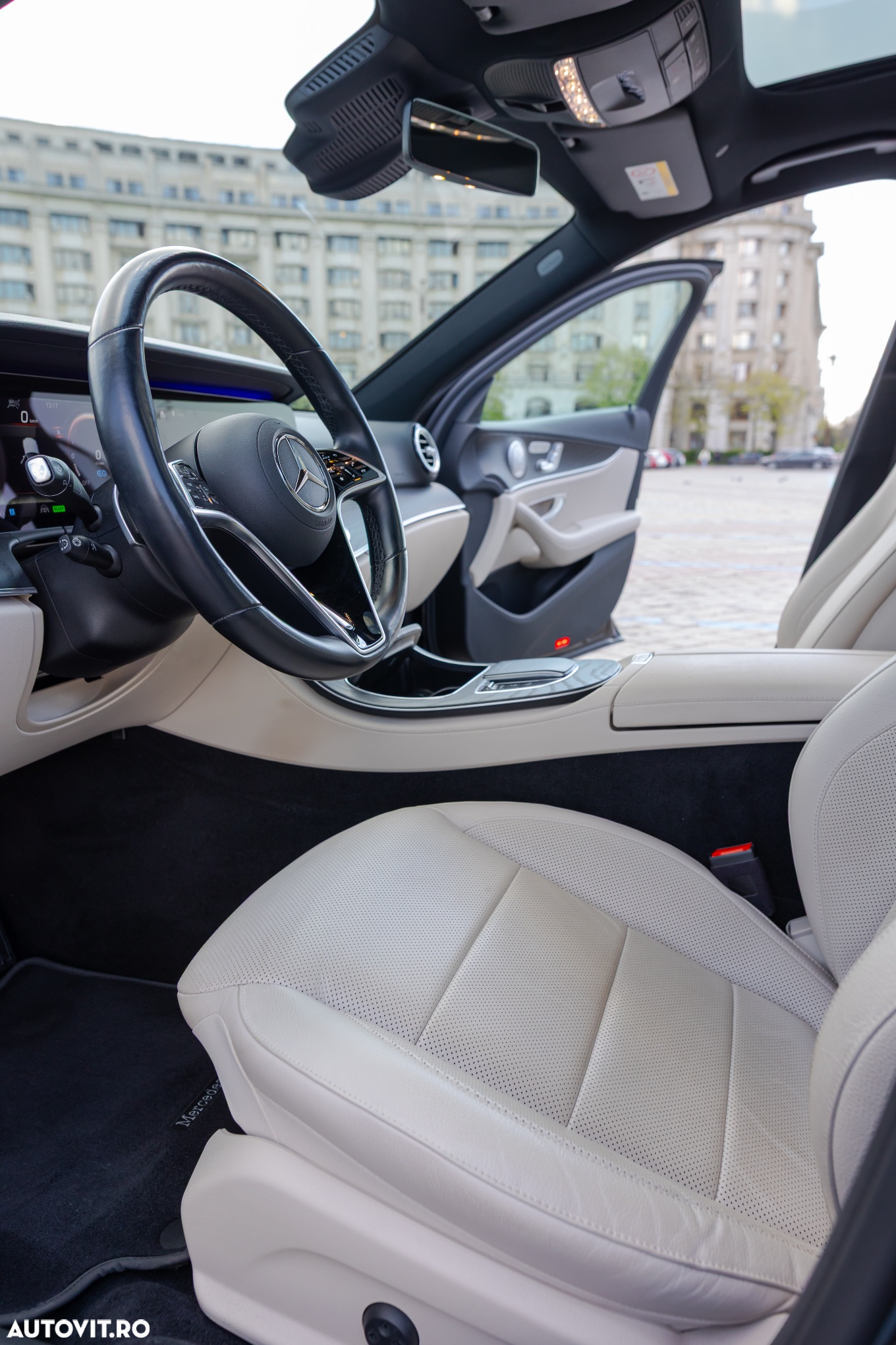 Mercedes-Benz E 300 9G-TRONIC AMG Line - 17