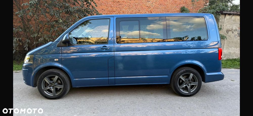 Volkswagen Multivan - 8