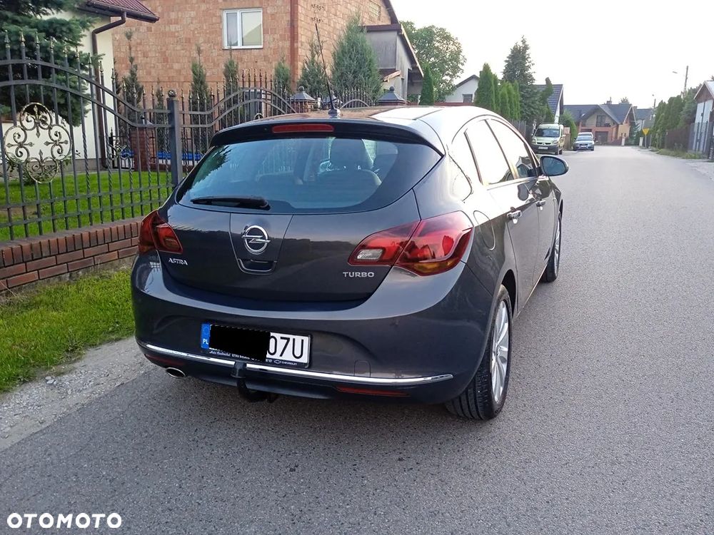Opel Astra 1.4 T Cosmo - 23