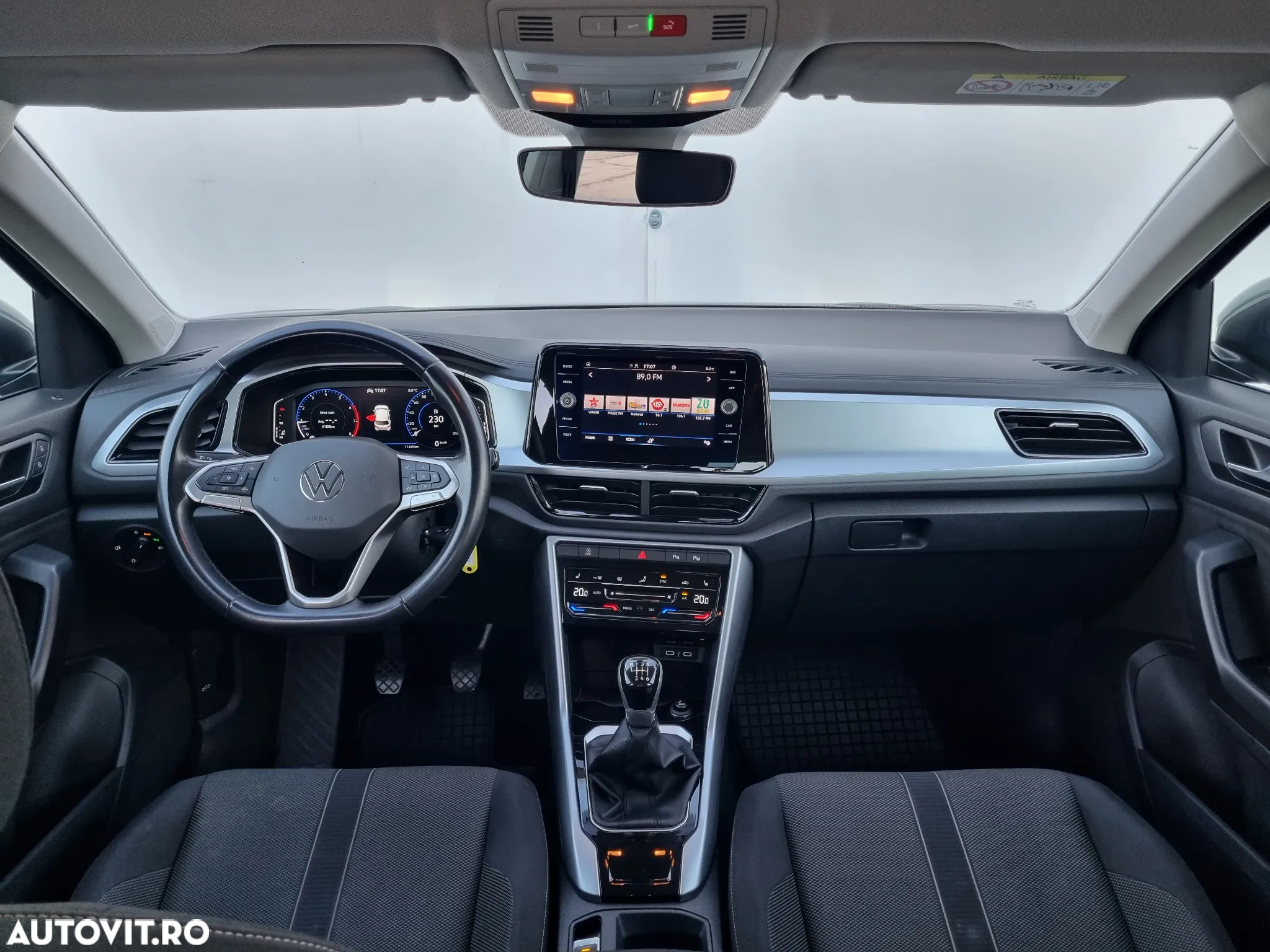 Volkswagen T-ROC 1.0 TSI Life - 13