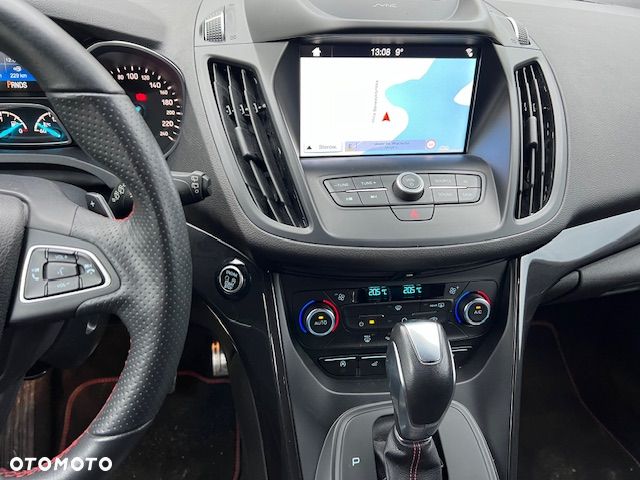 Ford Kuga 1.5 EcoBoost 2x4 ST-Line - 13