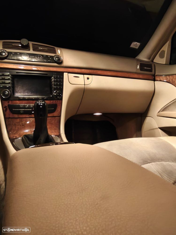 Mercedes-Benz E 220 CDi Avantgarde - 17