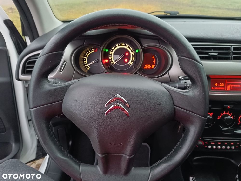 Citroën C3 Pure Tech (VTi) 82 Exclusive - 11