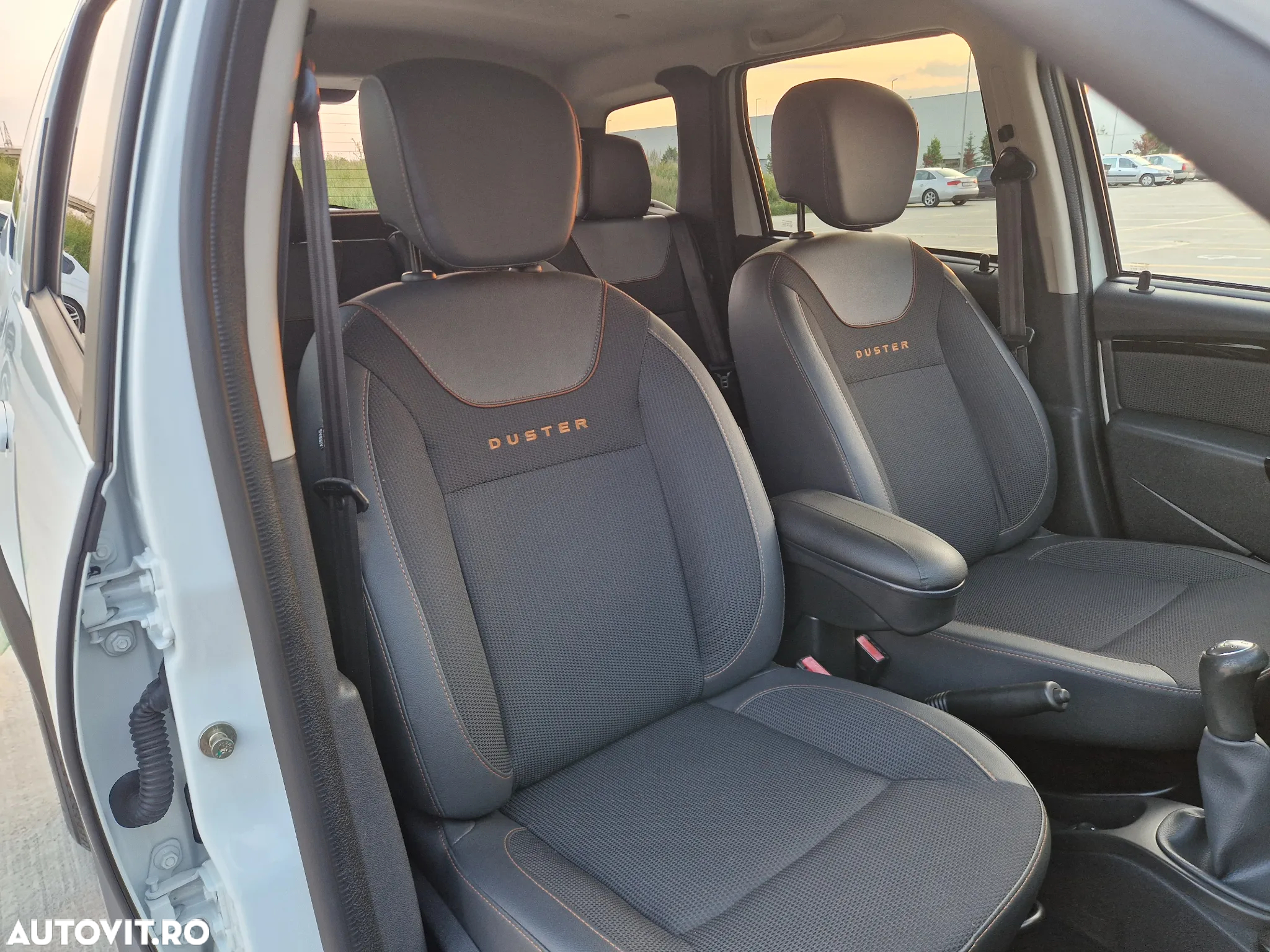Dacia Duster 1.6 4x2 Laureate - 15